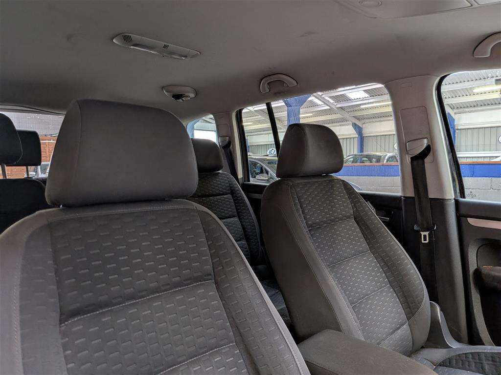 <p>2008 VOLKSWAGEN TOURAN SE TDI 105</p>