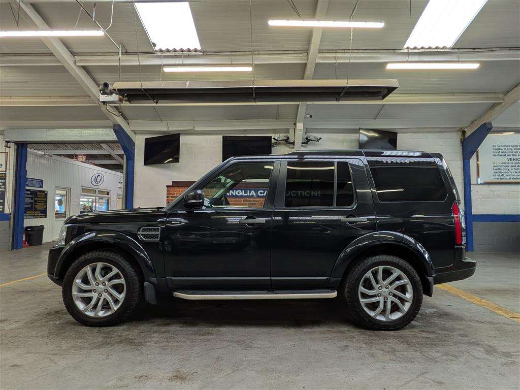 <p>2016 LAND ROVER DISCOVERY SE SDV6 AUTO</p>