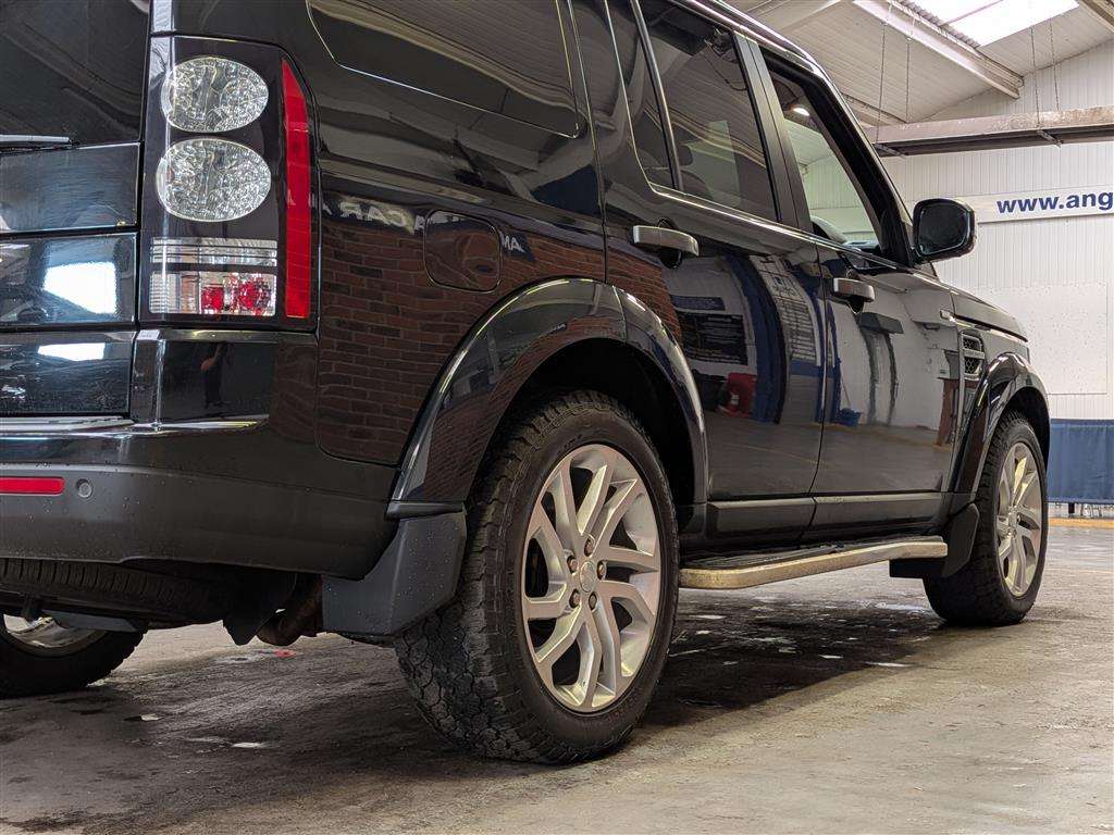 <p>2016 LAND ROVER DISCOVERY SE SDV6 AUTO</p>