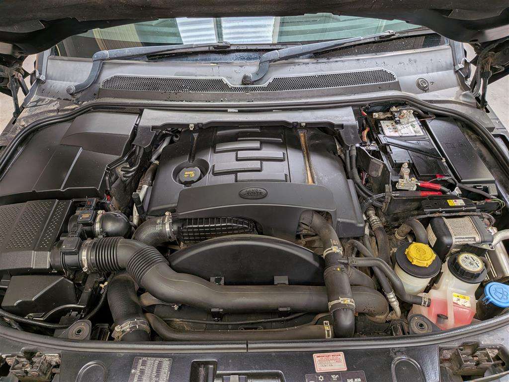<p>2016 LAND ROVER DISCOVERY SE SDV6 AUTO</p>