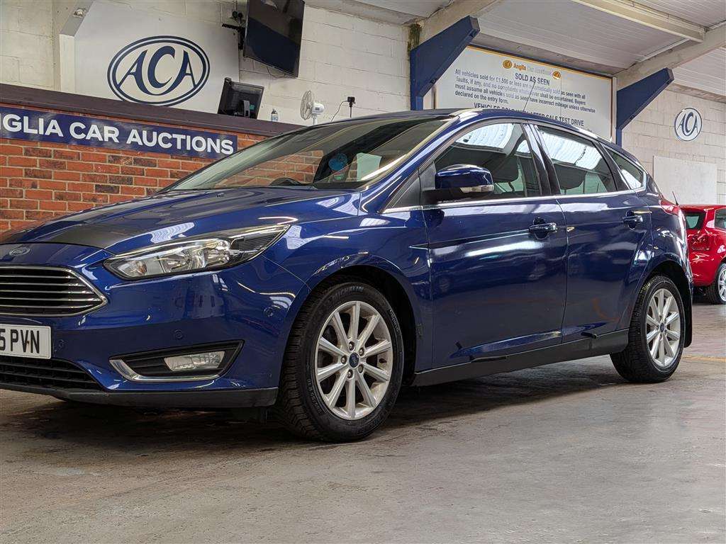 <p>2015 FORD FOCUS TITANIUM</p>