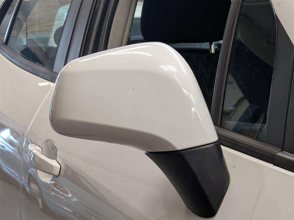 <p>2015 VAUXHALL MOKKA TECH LINE CDTI AUTO</p>