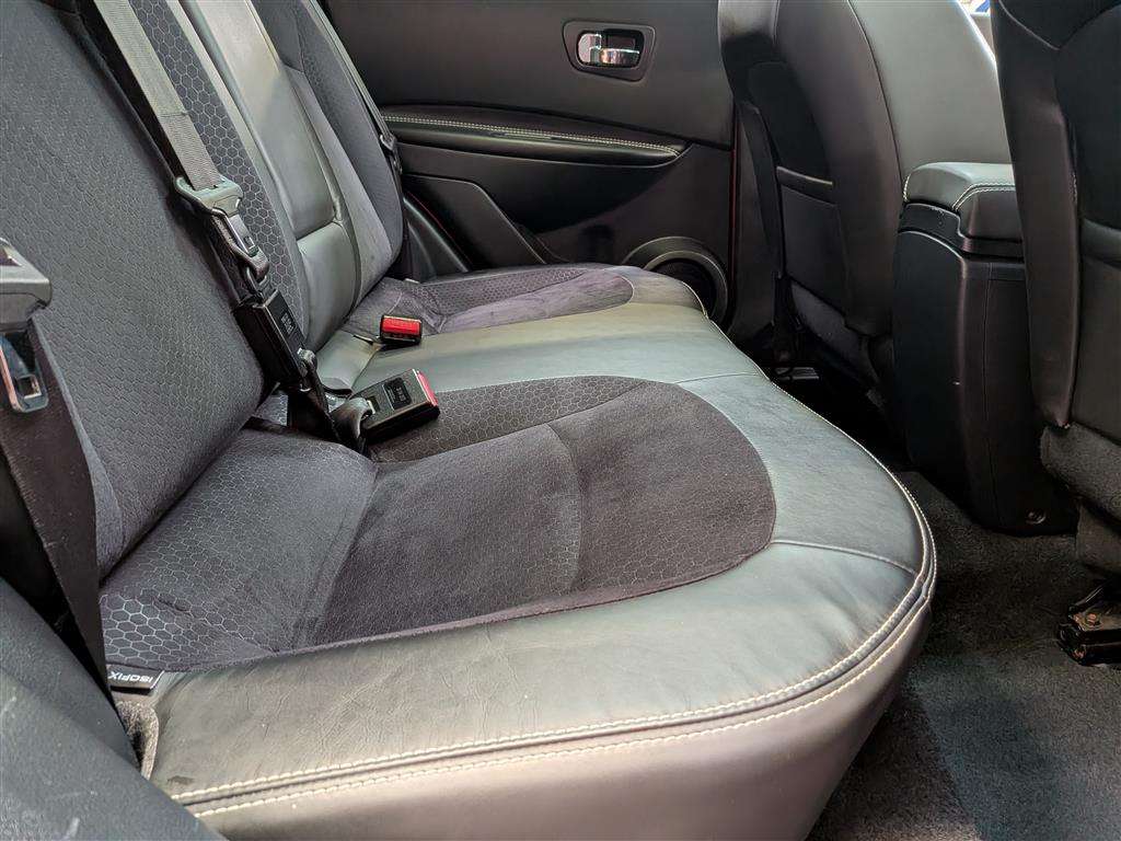<p>2013 NISSAN QASHQAI 360 CVT</p>