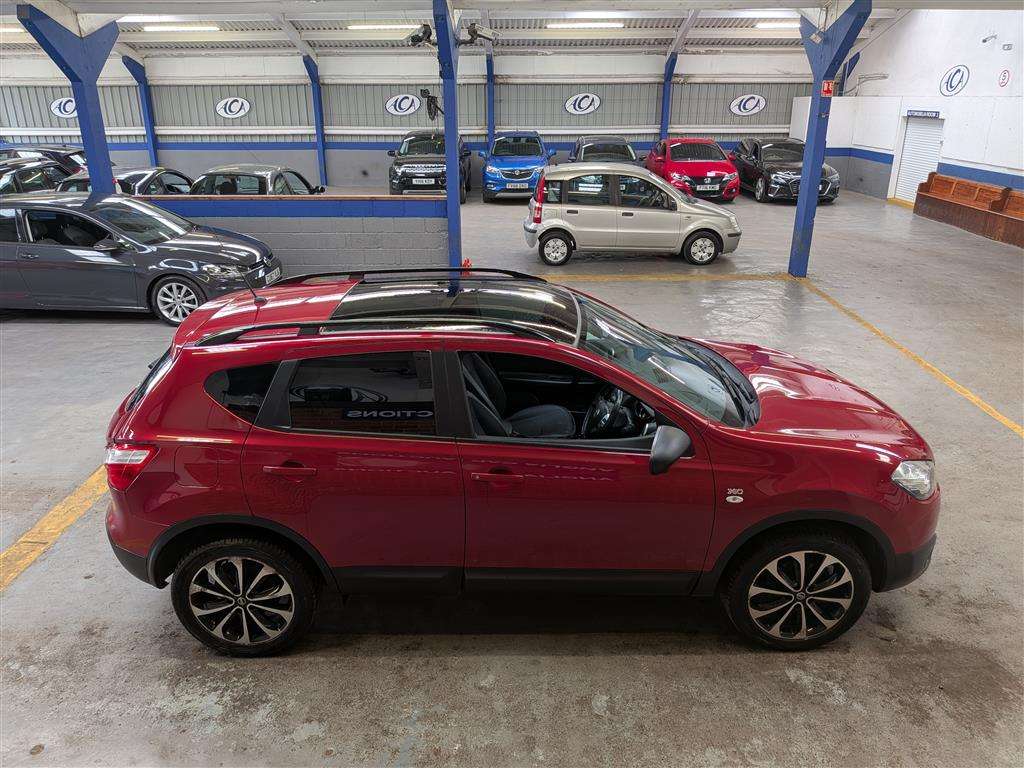 <p>2013 NISSAN QASHQAI 360 CVT</p>