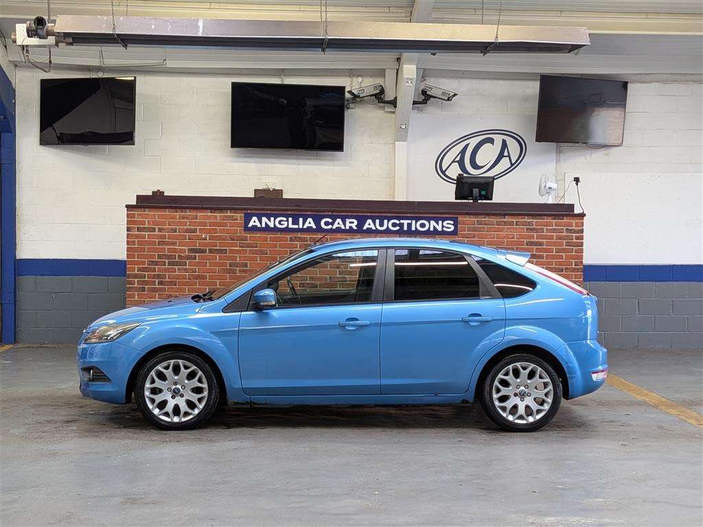 <p>2009 FORD FOCUS ZETEC 100</p>