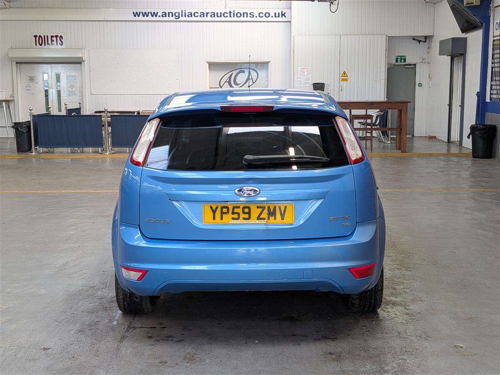 <p>2009 FORD FOCUS ZETEC 100</p>