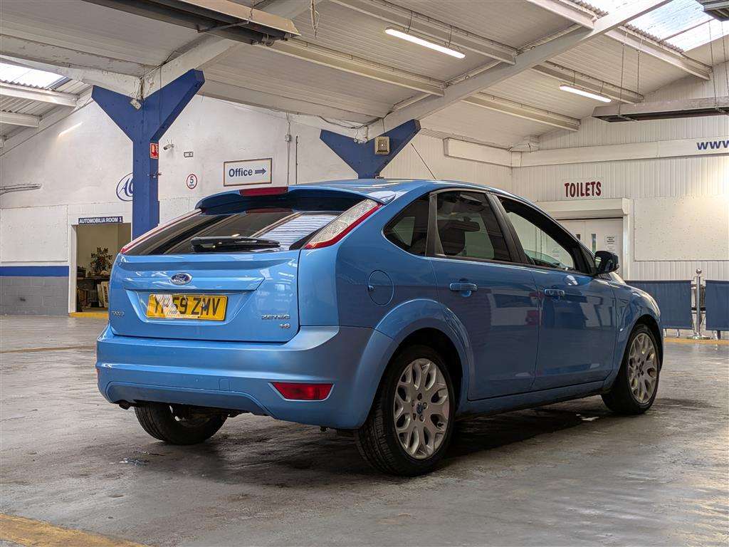 <p>2009 FORD FOCUS ZETEC 100</p>