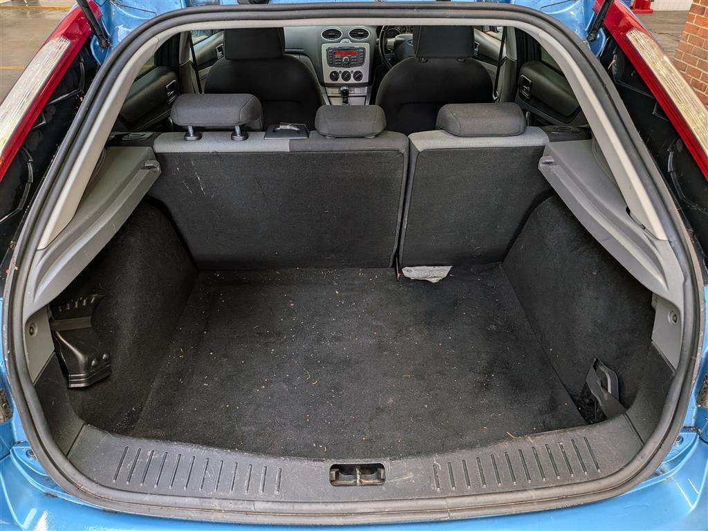 <p>2009 FORD FOCUS ZETEC 100</p>