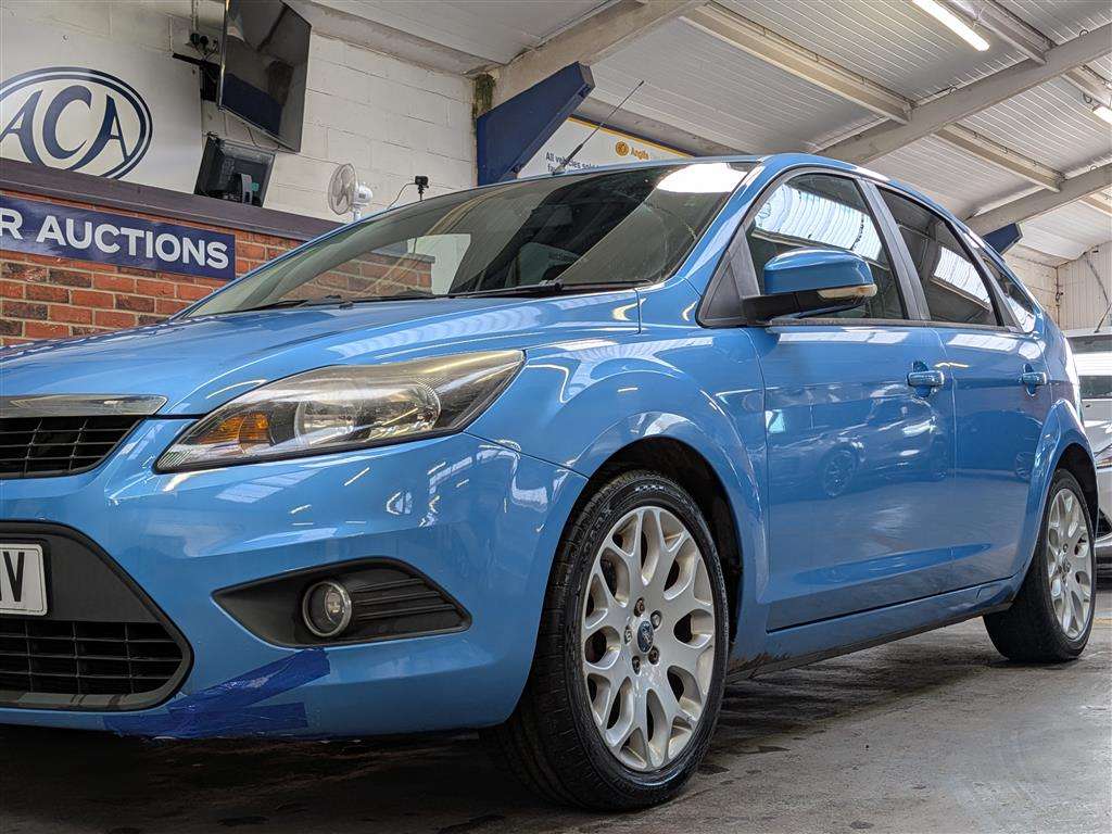 <p>2009 FORD FOCUS ZETEC 100</p>