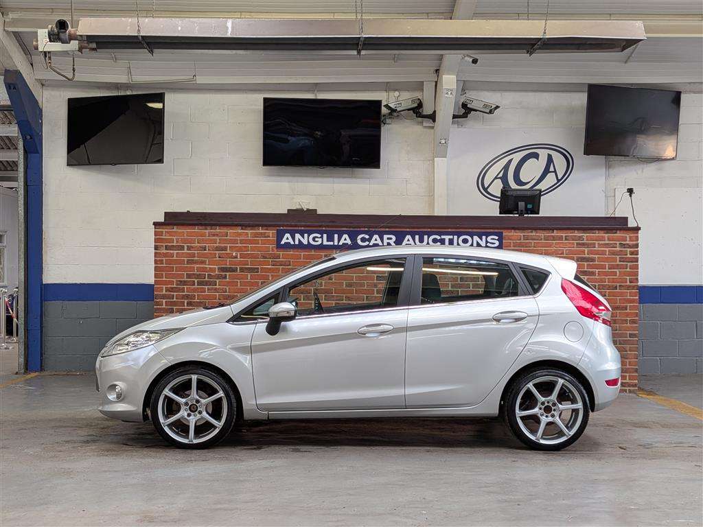 <p>2010 FORD FIESTA ZETEC 95</p>