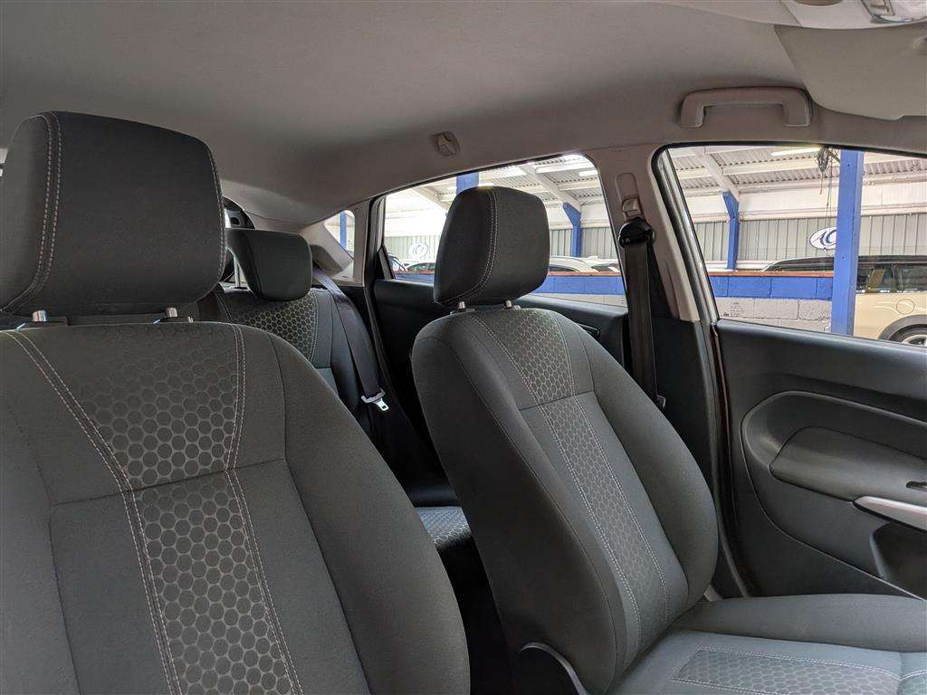 <p>2010 FORD FIESTA ZETEC 95</p>