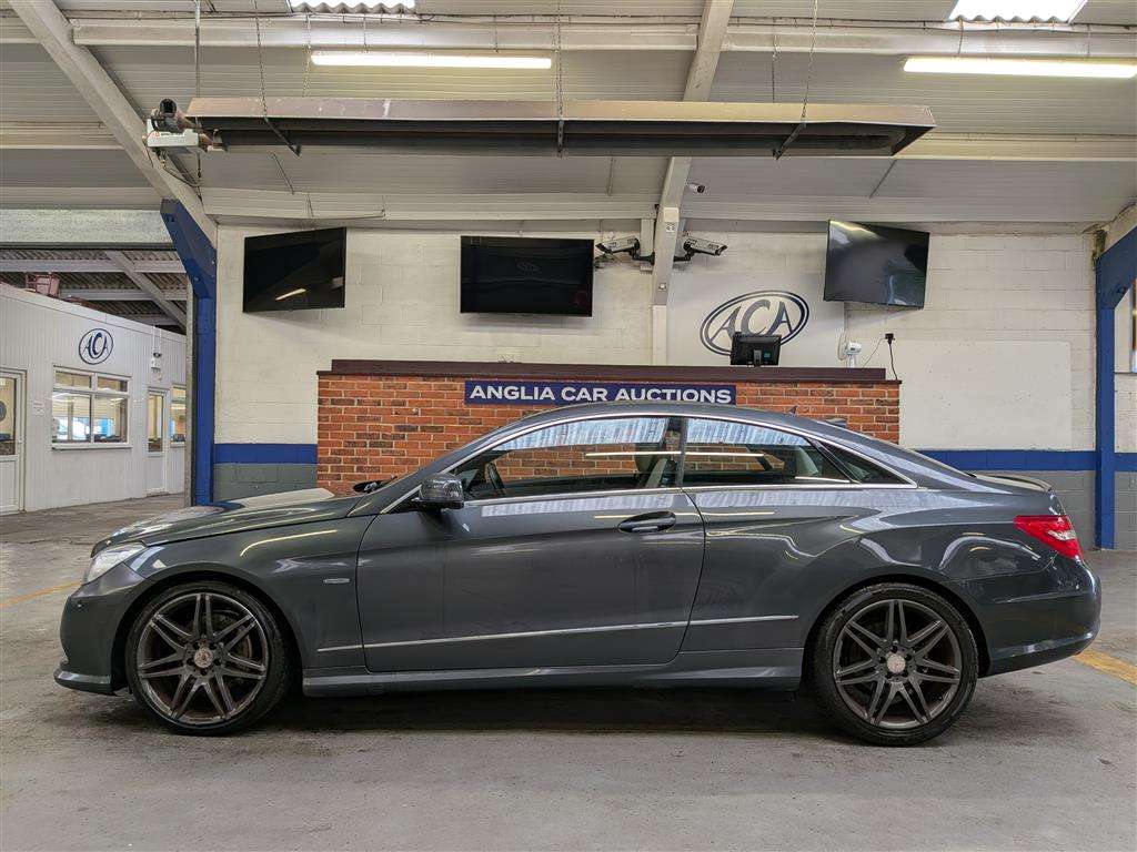 <p>2010 MERCEDES-BENZ E250 BLUEEF-CY SPORT CDI</p>