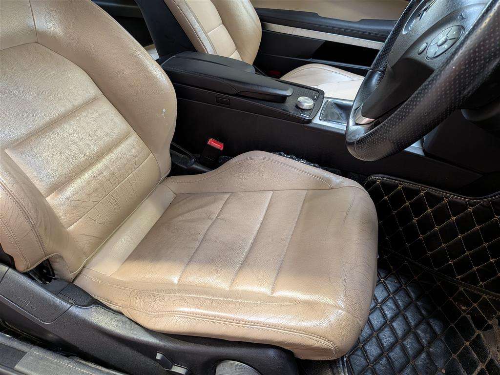 <p>2010 MERCEDES-BENZ E250 BLUEEF-CY SPORT CDI</p>
