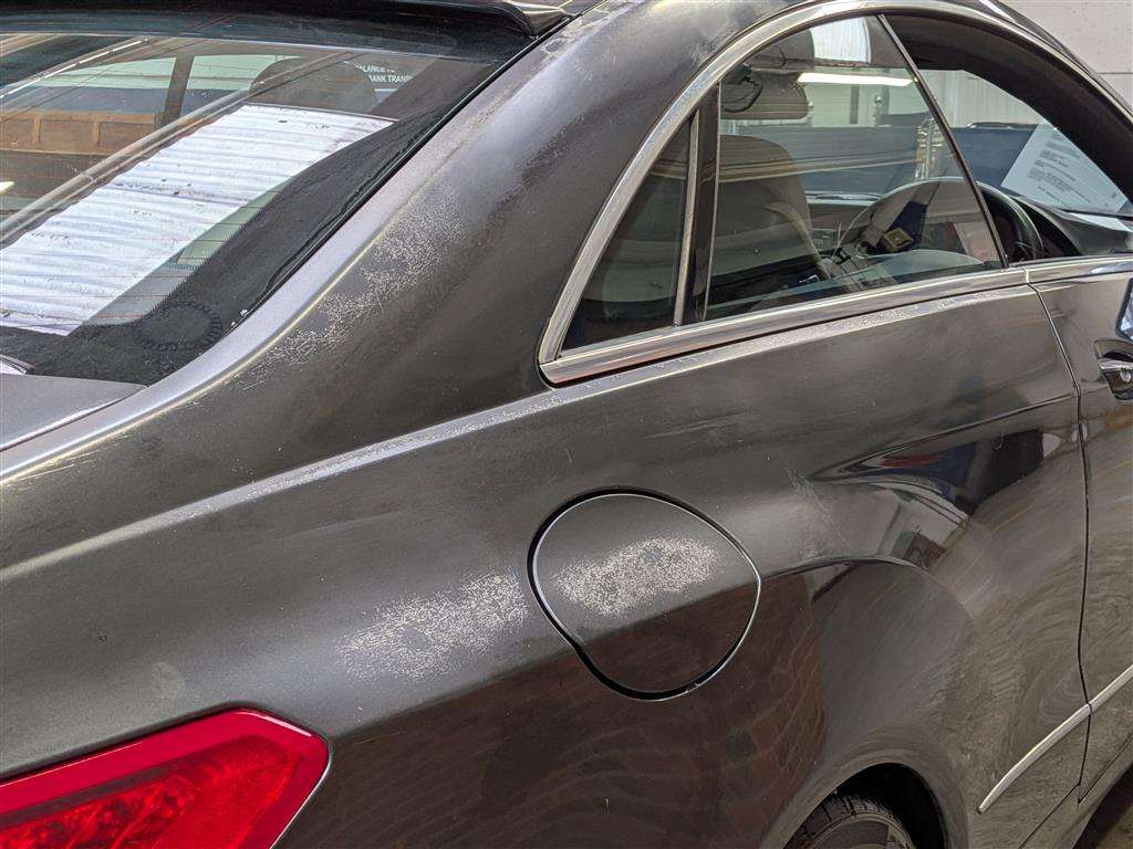 <p>2010 MERCEDES-BENZ E250 BLUEEF-CY SPORT CDI</p>