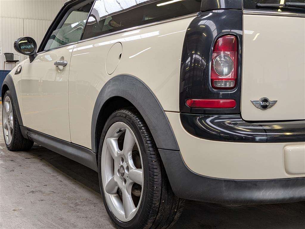 <p>2008 MINI COOPER D CLUBMAN</p>