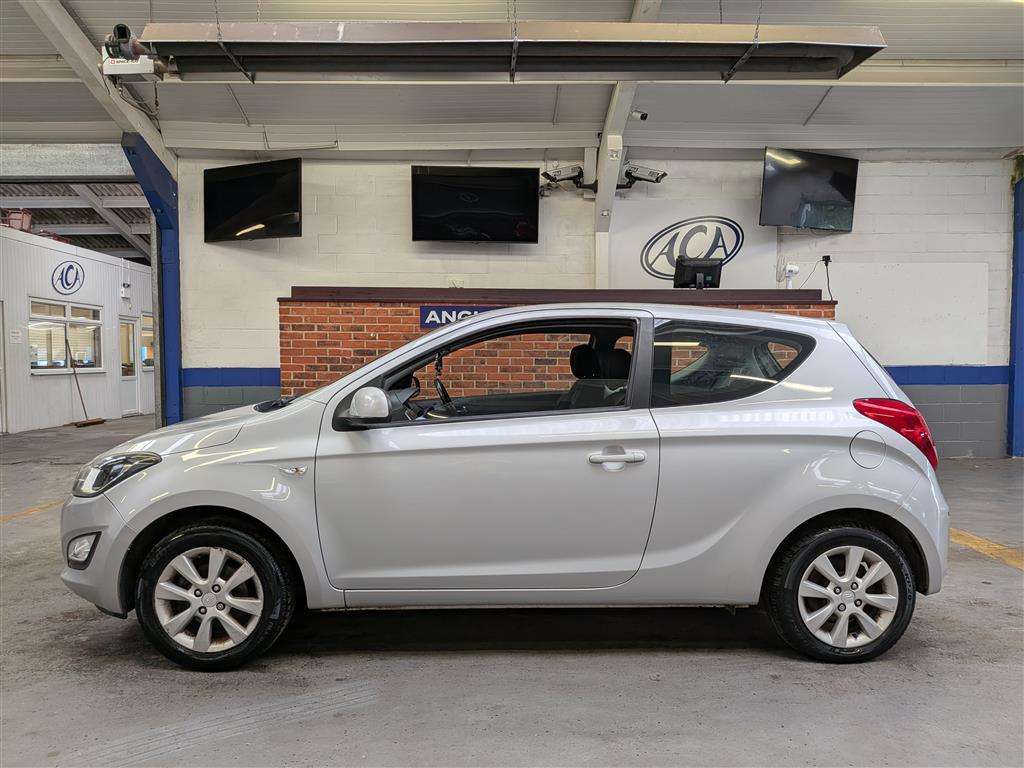 <p>2012 HYUNDAI I20 ACTIVE</p>