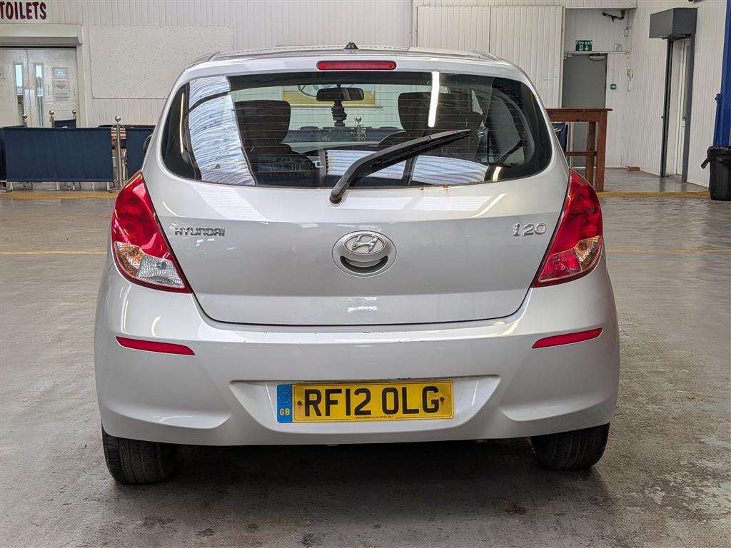 <p>2012 HYUNDAI I20 ACTIVE</p>