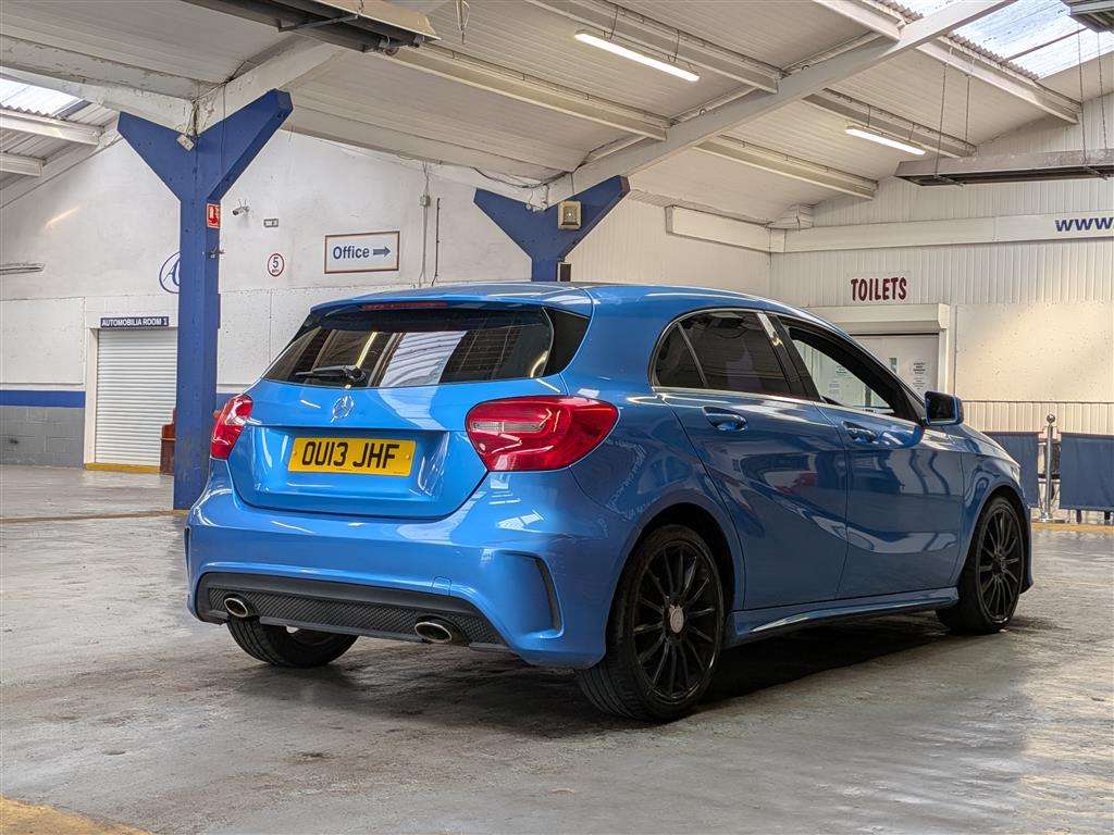 <p>2013 MERCEDES-BENZ A180 BLUE-CY AMG SPORT CD</p>