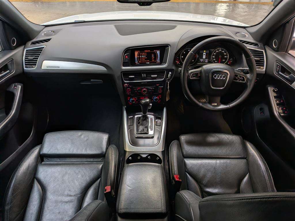 <p>2011 AUDI Q5 SLINE SP ED TDI QUAT A</p>