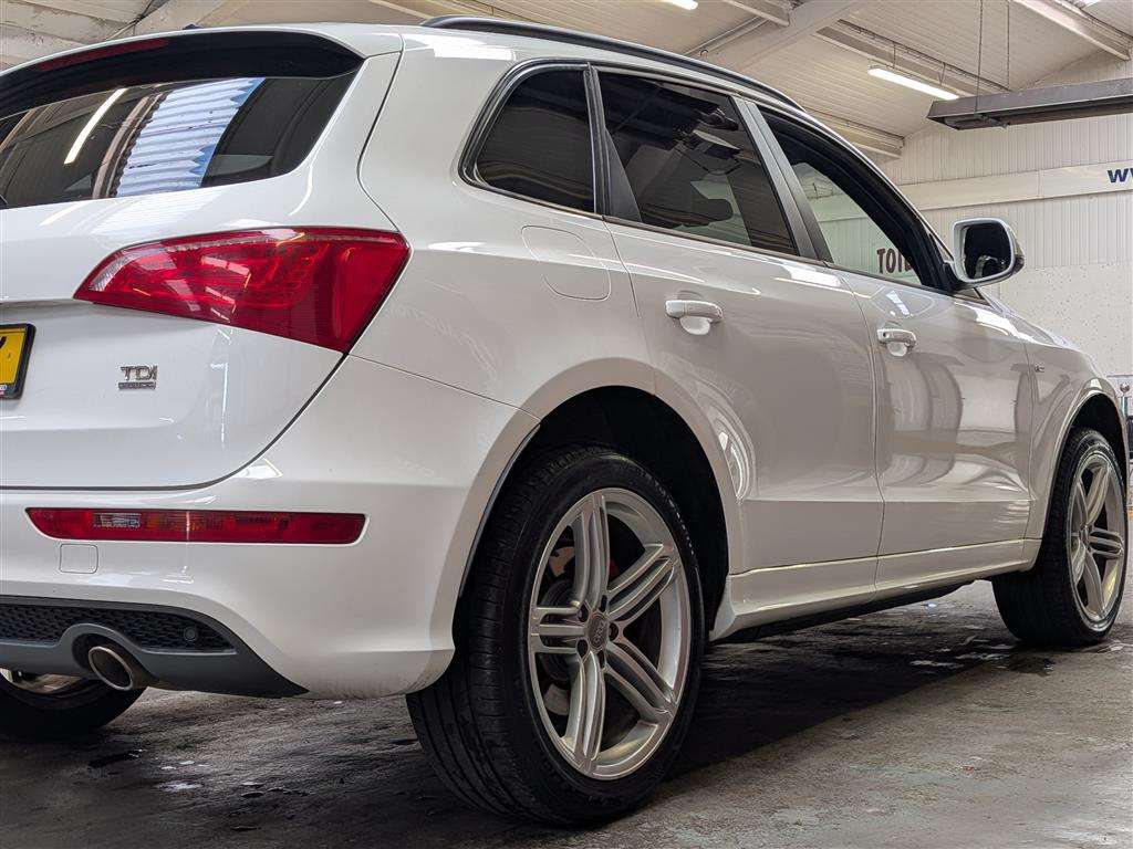 <p>2011 AUDI Q5 SLINE SP ED TDI QUAT A</p>