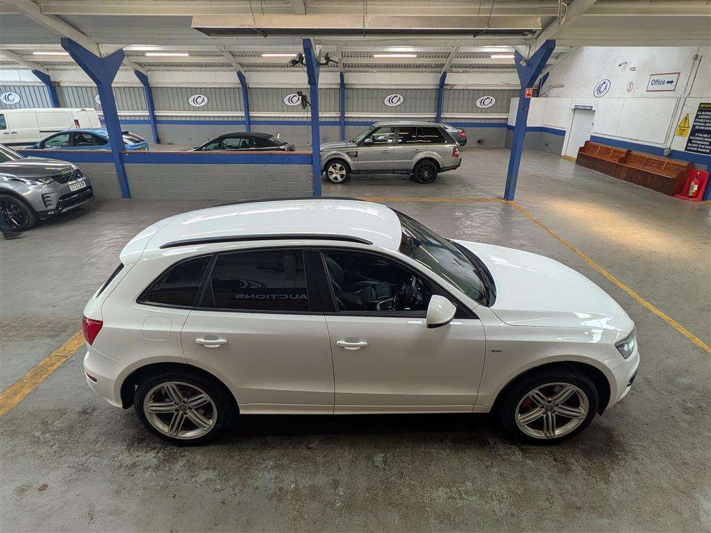 <p>2011 AUDI Q5 SLINE SP ED TDI QUAT A</p>