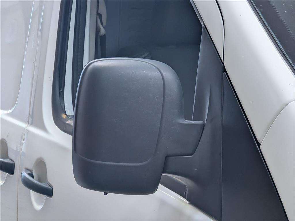 <p>2016 PEUGEOT EXPERT 1200 L2H1 HDI</p>