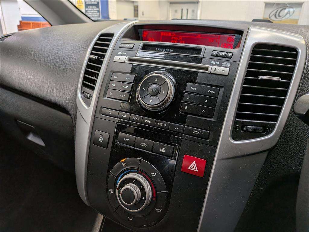 <p>2010 KIA VENGA 2</p>