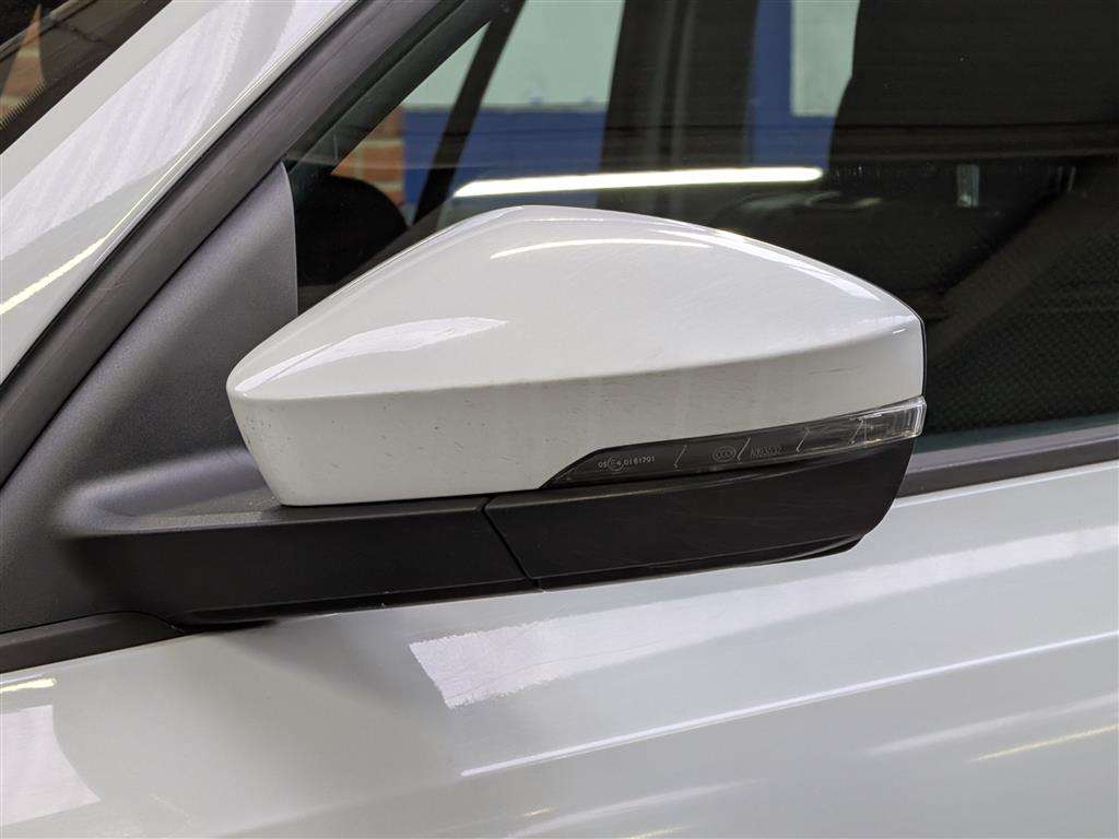 <p>2015 SKODA OCTAVIA SE TDI</p>