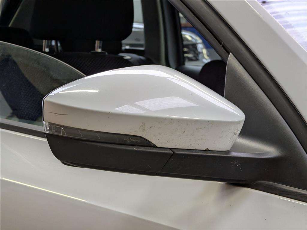<p>2015 SKODA OCTAVIA SE TDI</p>