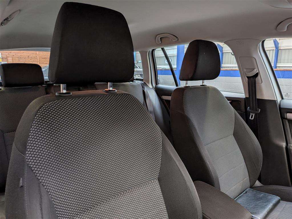 <p>2015 SKODA OCTAVIA SE TDI</p>