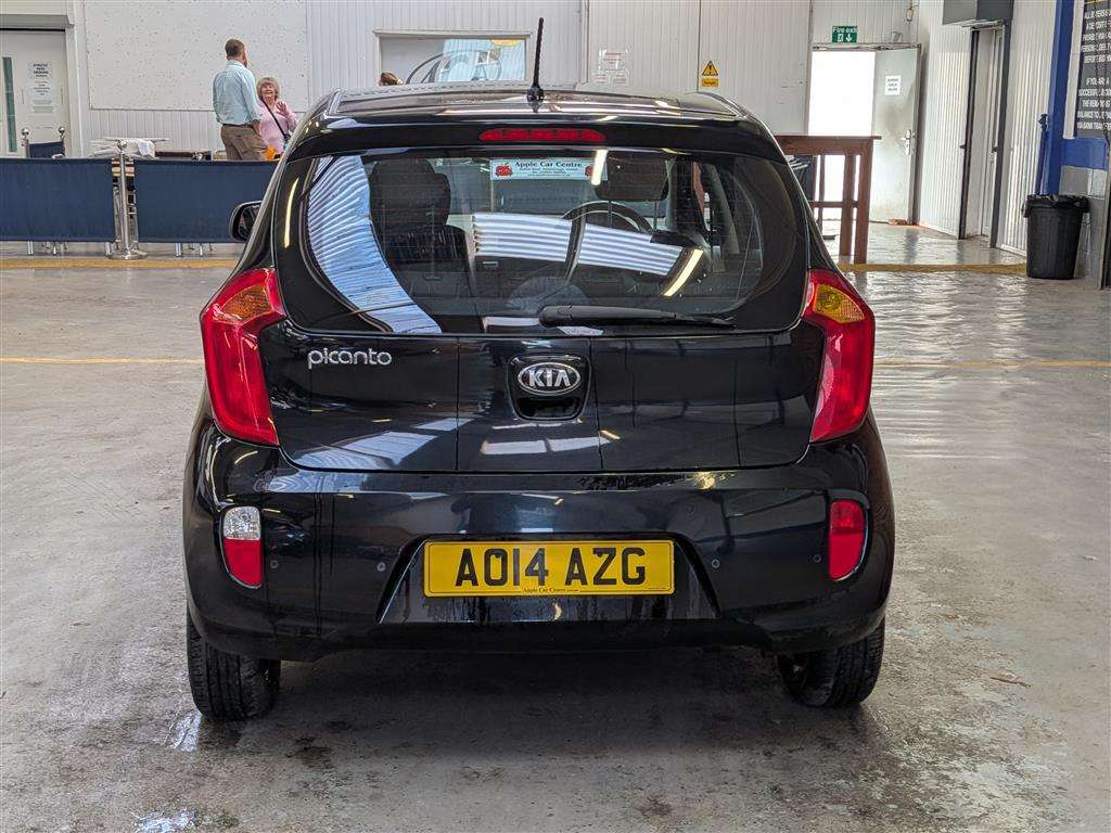 <p>2014 KIA PICANTO VR7</p>