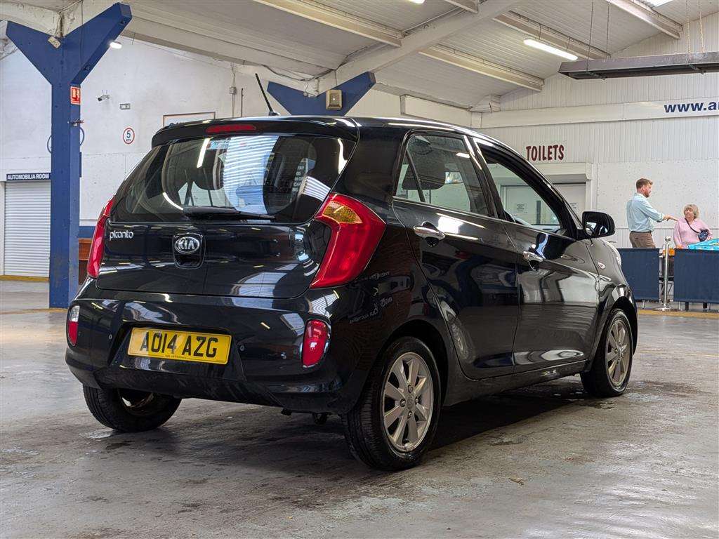 <p>2014 KIA PICANTO VR7</p>