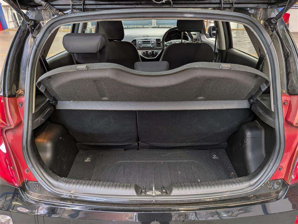 <p>2014 KIA PICANTO VR7</p>