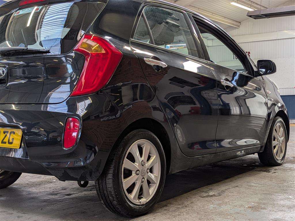 <p>2014 KIA PICANTO VR7</p>