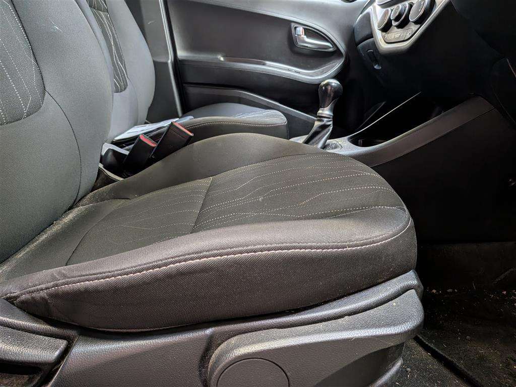 <p>2014 KIA PICANTO VR7</p>