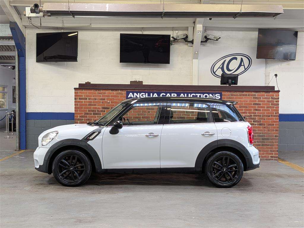 <p>2013 MINI COUNTRYMAN COOPER SD</p>