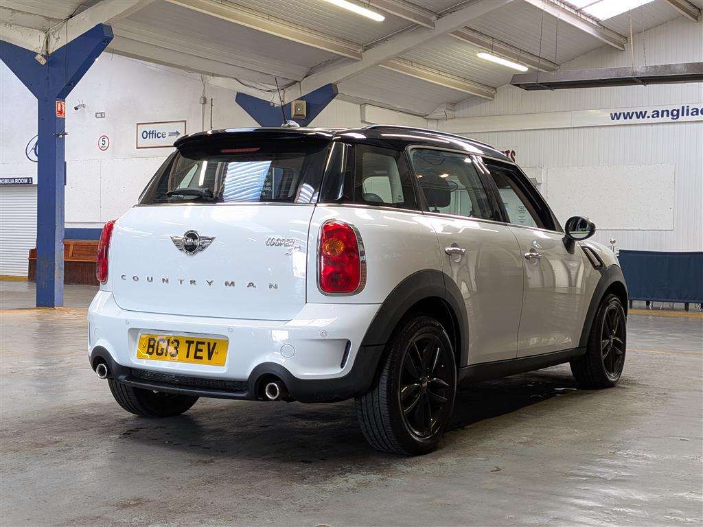 <p>2013 MINI COUNTRYMAN COOPER SD</p>