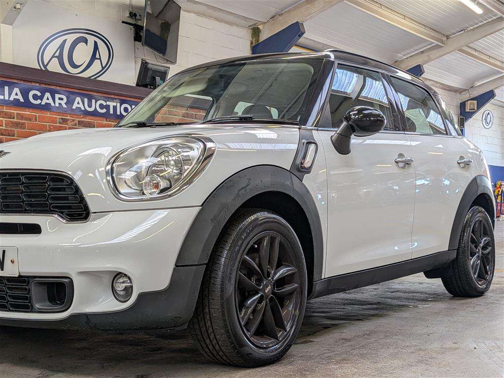 <p>2013 MINI COUNTRYMAN COOPER SD</p>