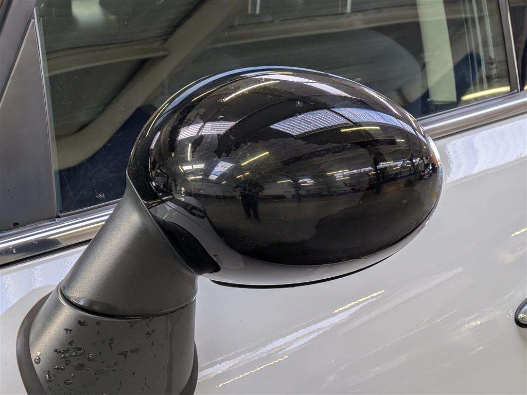 <p>2013 MINI COUNTRYMAN COOPER SD</p>