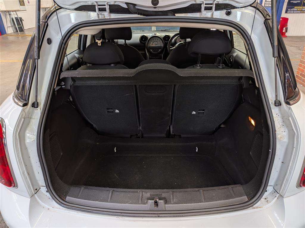 <p>2013 MINI COUNTRYMAN COOPER SD</p>