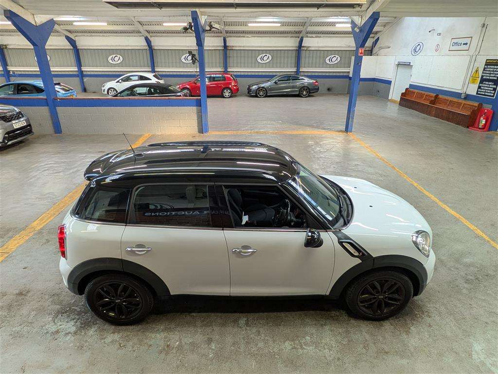 <p>2013 MINI COUNTRYMAN COOPER SD</p>