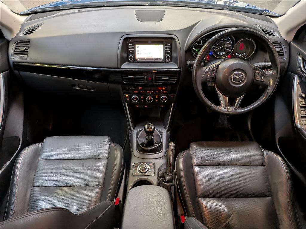 <p>2013 MAZDA CX-5 SPORT NAV D 4X4</p>