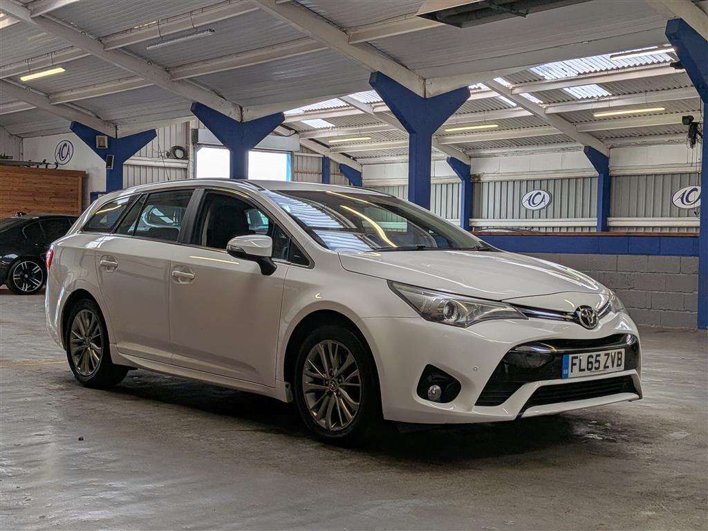 <p>2015 TOYOTA AVENSIS BUSINESS EDITION</p>