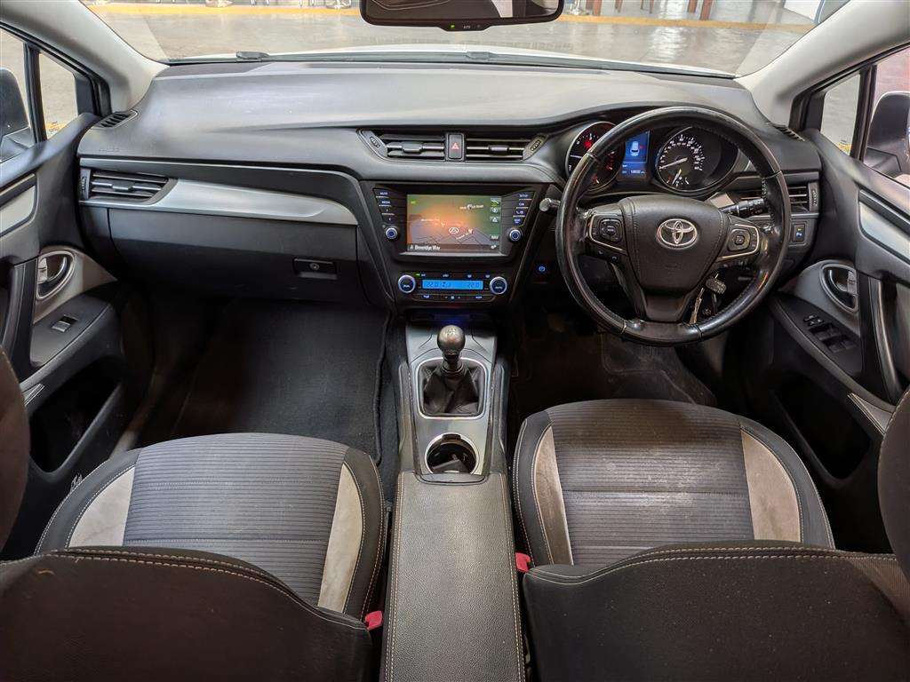 <p>2015 TOYOTA AVENSIS BUSINESS EDITION</p>