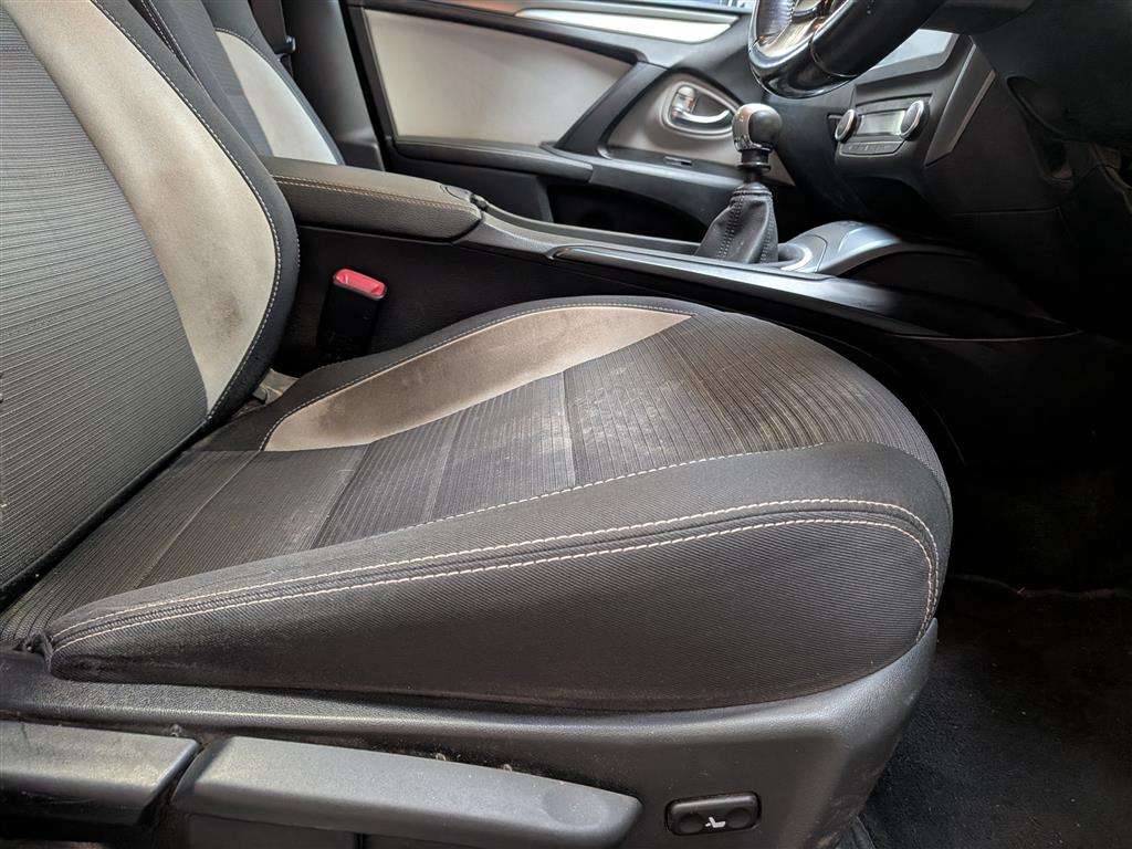 <p>2015 TOYOTA AVENSIS BUSINESS EDITION</p>