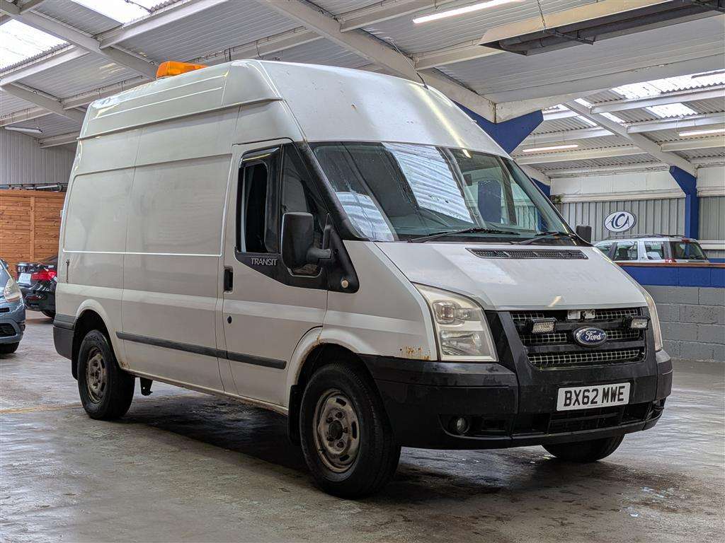 <p>2012 FORD TRANSIT 100 T350 RWD</p>