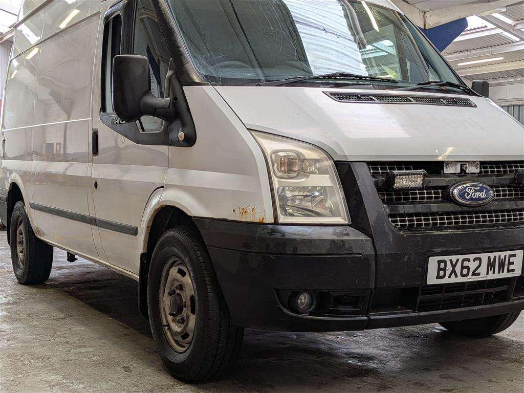 <p>2012 FORD TRANSIT 100 T350 RWD</p>
