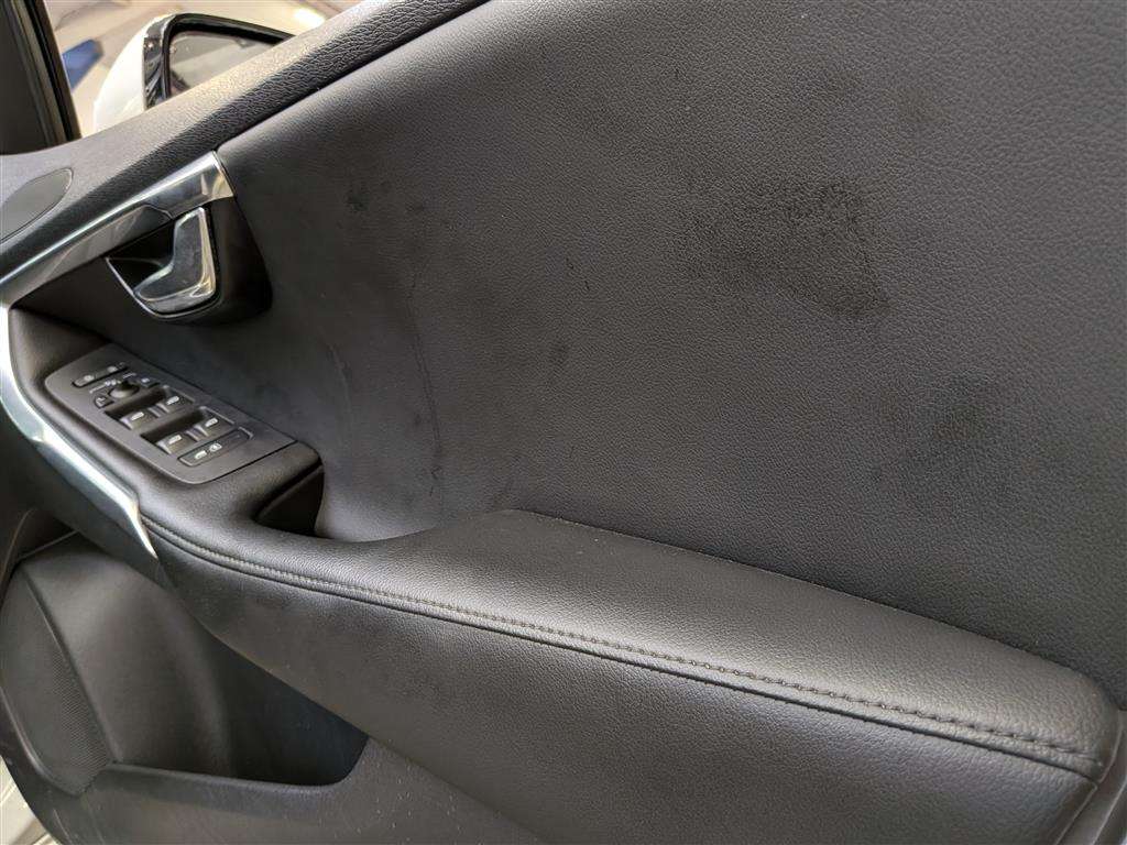<p>2014 VOLVO V40 T4</p>