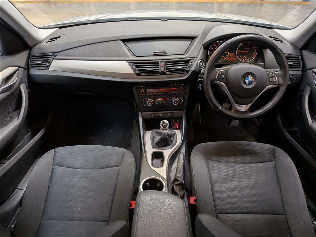 <p>2015 BMW X1 SDRIVE18D SE</p>