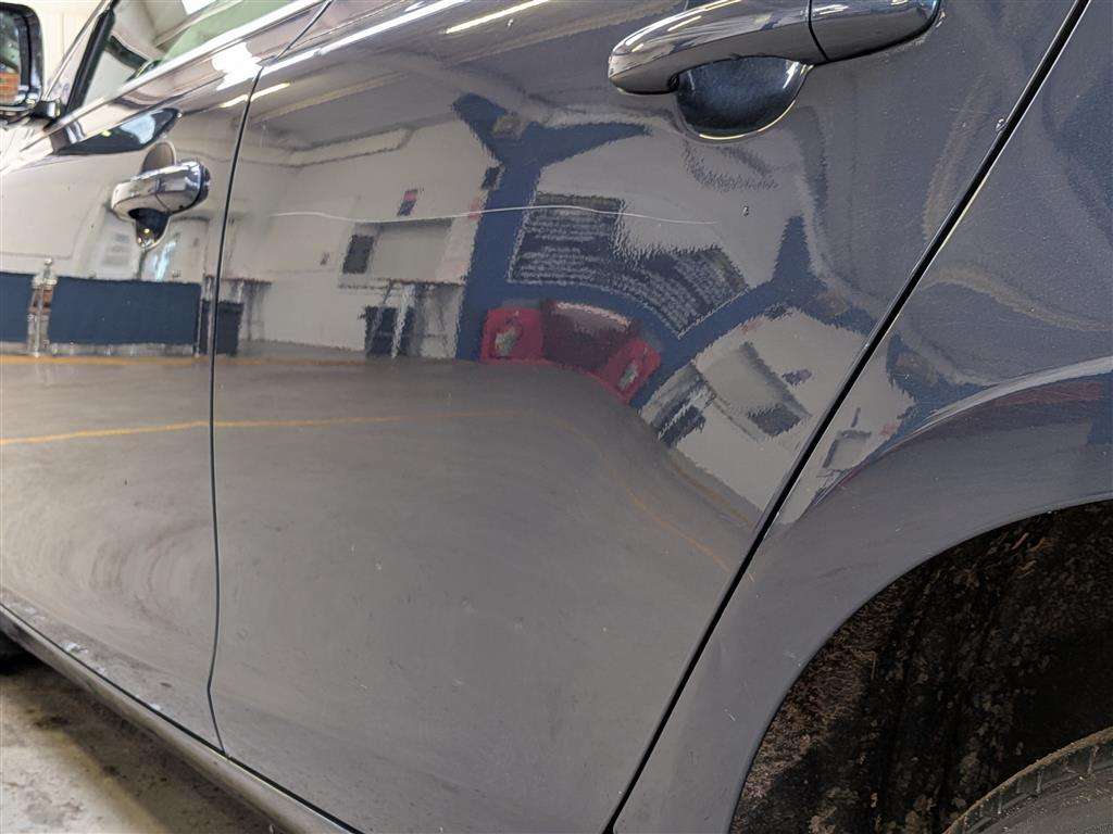 <p>2014 VOLVO V40 SE LUX D2</p>